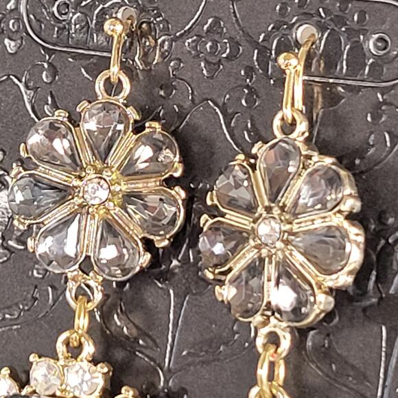 Gold Tone Dangle Earrings Gray Faceted Gem Crystal Border Drop 2.2" Nickel Free - Picture 7 of 11